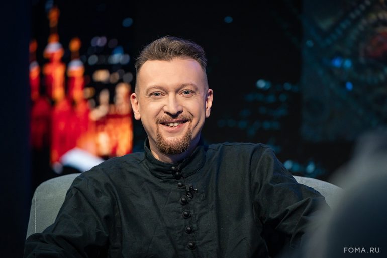 «Друг погиб на войне и воскрес — не это ли чудо?» Парсуна поэта и музыканта Ильи Оленева