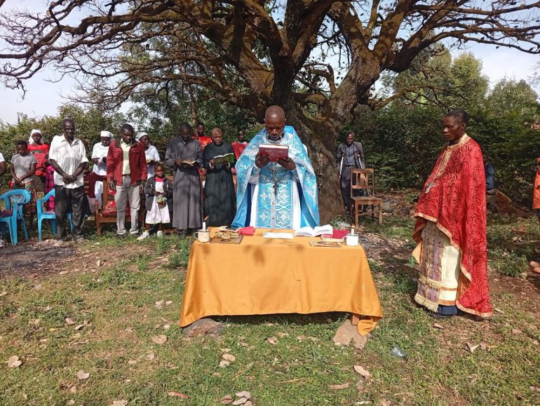 В новой православной общине на западе Кении совершили первую Литургию