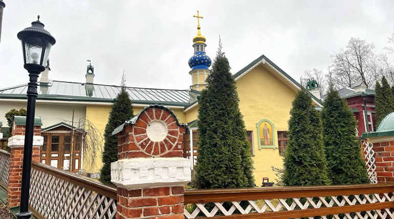 В Псково-Печерском монастыре впервые масштабно отреставрировали Лазаревскую церковь XVIII века