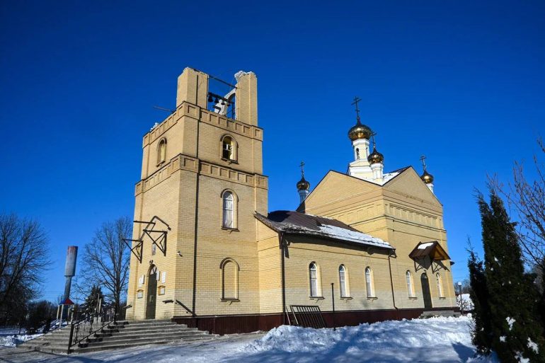 В Брянской области ракетным ударом поврежден поселковый храм