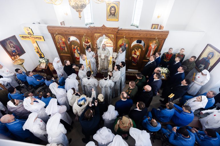 При окружном военном госпитале Ростова-на-Дону освятили храм в честь Луки Крымского