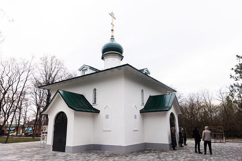 При окружном военном госпитале Ростова-на-Дону освятили храм в честь Луки Крымского