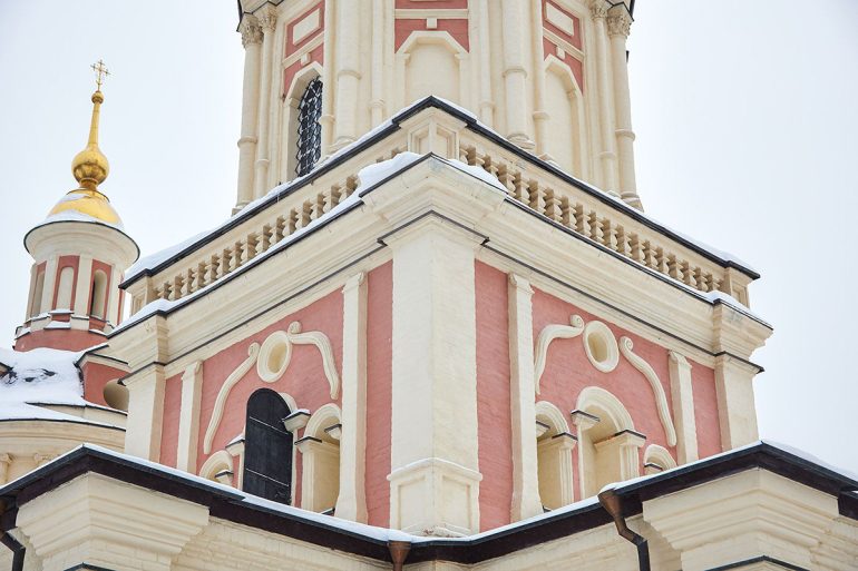 В усадьбе Свиблово отреставрировали уникальный храм XVII века