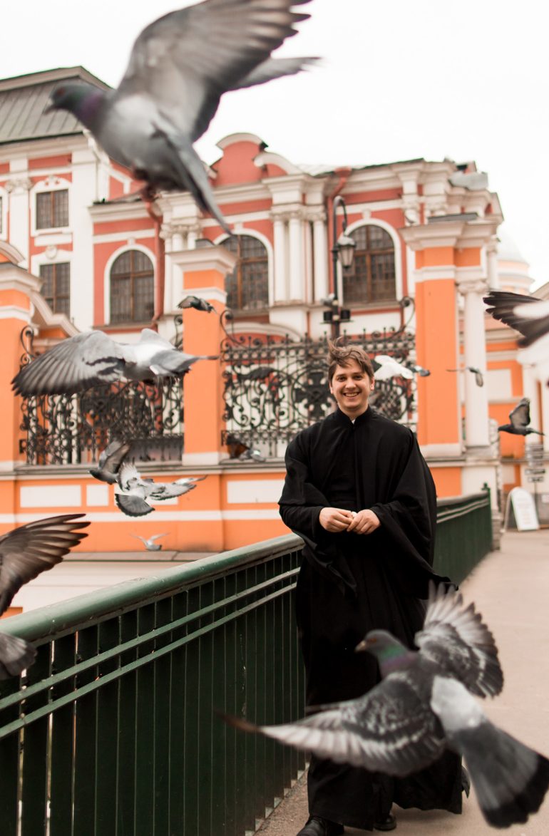 Я считал себя настолько грешным, что не мог зайти в храм