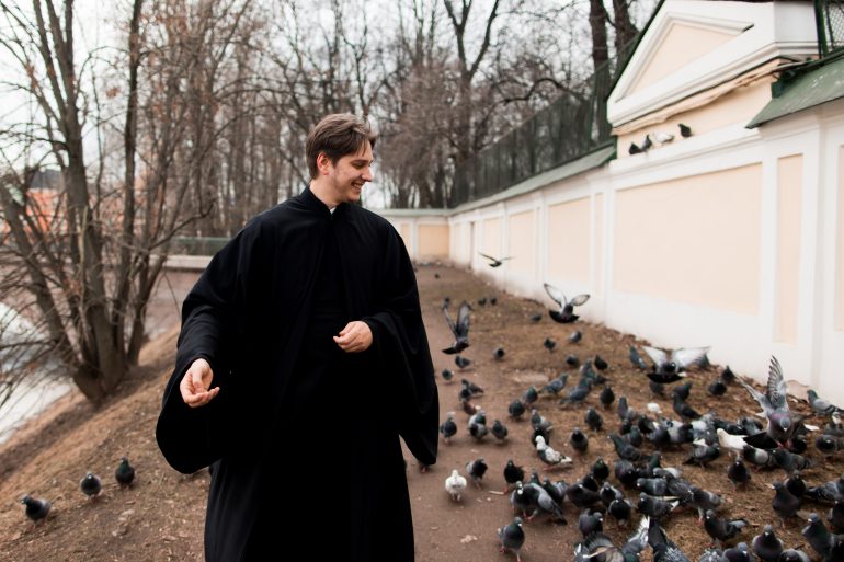 Я считал себя настолько грешным, что не мог зайти в храм