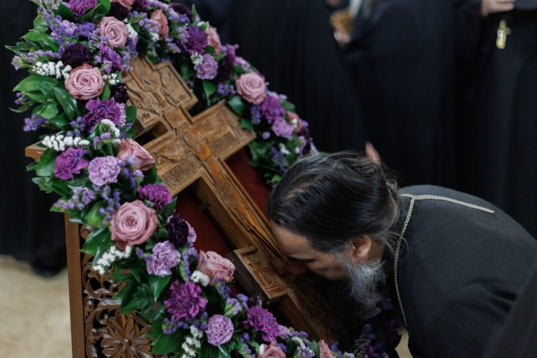 Крестопоклонная Неделя: особенности богослужения