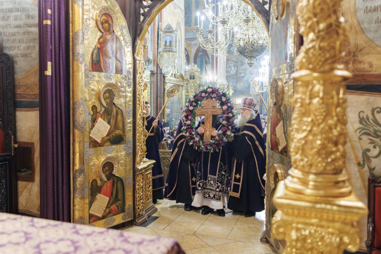 Крестопоклонная Неделя: особенности богослужения