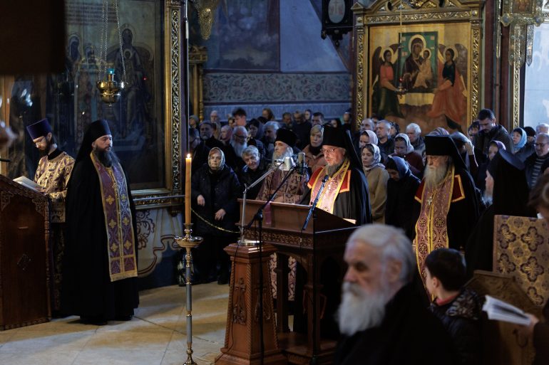 Мариино стояние: особенности богослужения