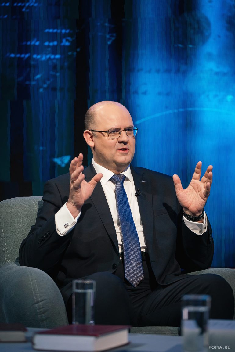 Физика как путь к Богу. Парсуна ректора «МИФИ» Владимира Шевченко