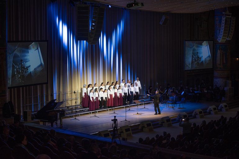 На фестивале в храме Христа Спасителя определили лучшие хоры воскресных школ Москвы