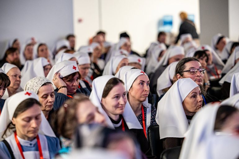Около 500 человек приняли участие в Первом съезде сестер милосердия Крыма и Новороссии
