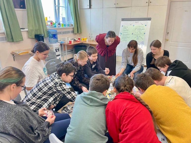 Подростки поразмышляли о том, каким человек открывает для себя Бога