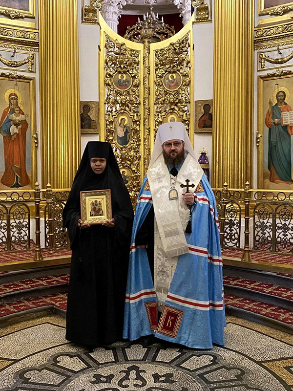 Послушница из Кении приняла монашество в московском храме