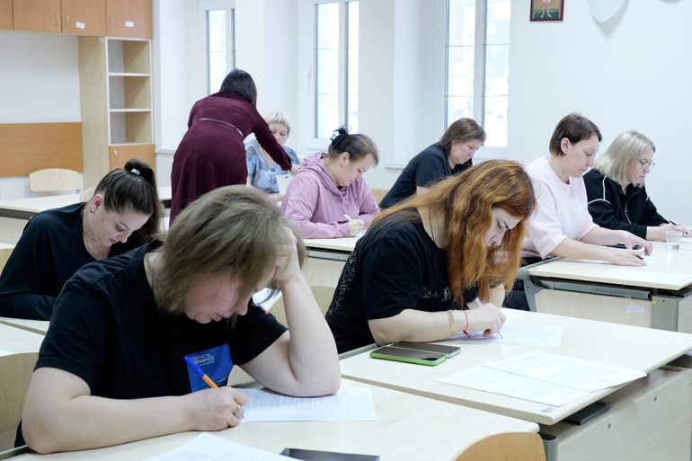 Семьи погибших российских военнослужащих прошли реабилитацию и получили духовную поддержку в Минске