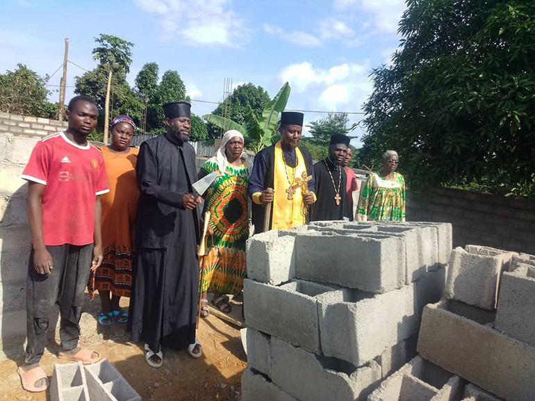 На юго-западе Камеруна начали строить каменный храм в честь Георгия Победоносца