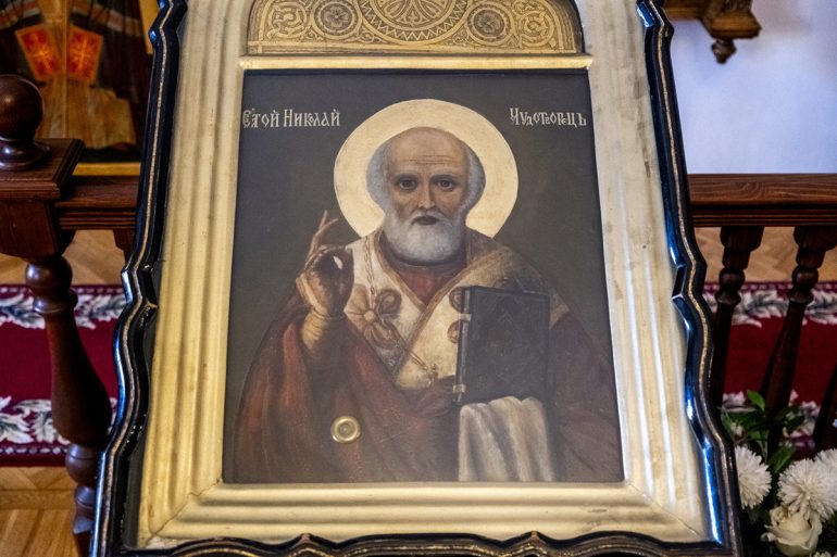 Ученые из РТУ МИРЭА создают нейросеть для спасения древних икон