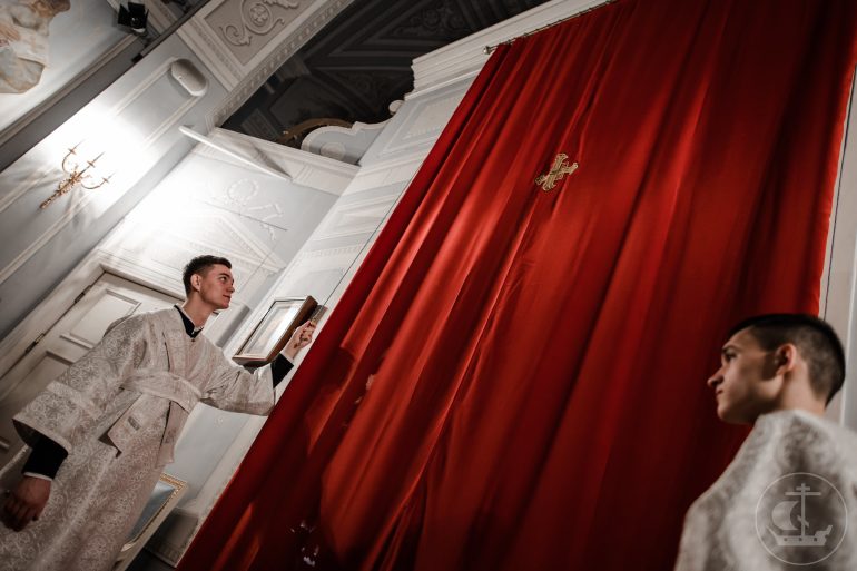 Ночная служба на Пасху: какие особенности?