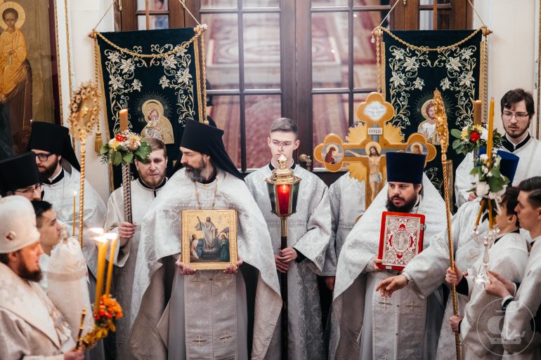 Ночная служба на Пасху: какие особенности?