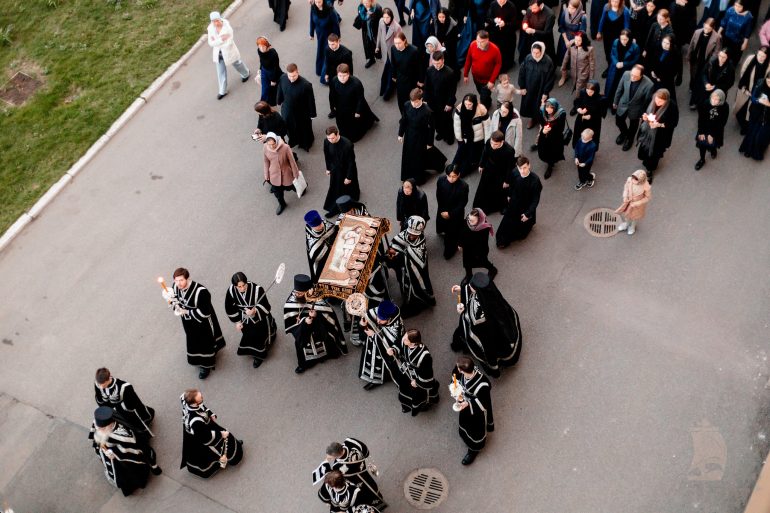 Утреня Великой Субботы (Погребение плащаницы): особенности богослужения