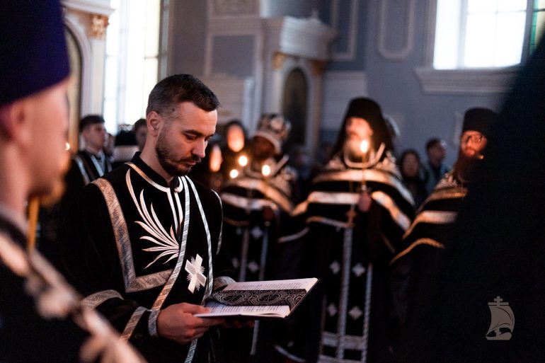 Утреня Великой Субботы (Погребение плащаницы): особенности богослужения