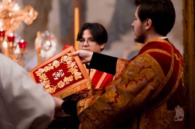 Ночная служба на Пасху: какие особенности?