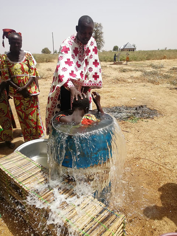 За два дня в Камеруне православное крещение приняли 24 человека