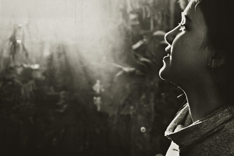 То любящий Отец, то строгий Судия. Как Бог ко мне относится на самом деле?