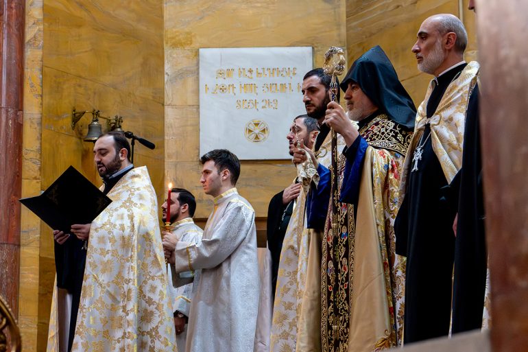 Обрели бессмертие, сохранив неугасимую любовь ко Христу: в Москве почтили память жертв геноцида армян