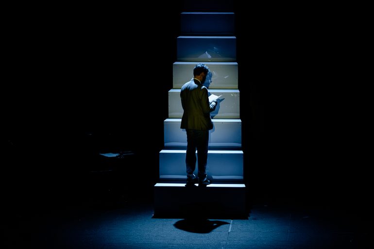 В Москве прошла премьера спектакля о меценате-монахе Иннокентии Сибирякове