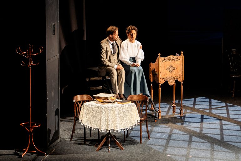 В Москве прошла премьера спектакля о меценате-монахе Иннокентии Сибирякове