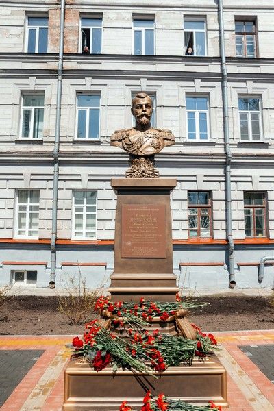 В день рождения царя-страстотерпца Николая II памятник ему открыли в Томске