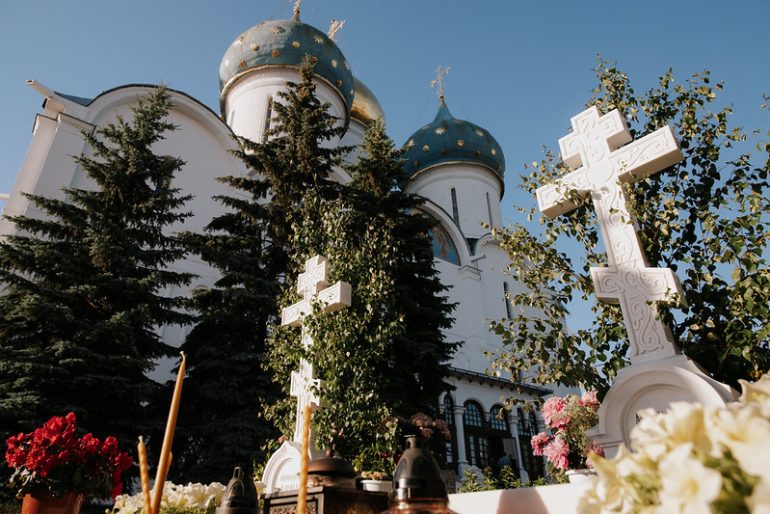 Богослужение Троицкой родительской: кратко
