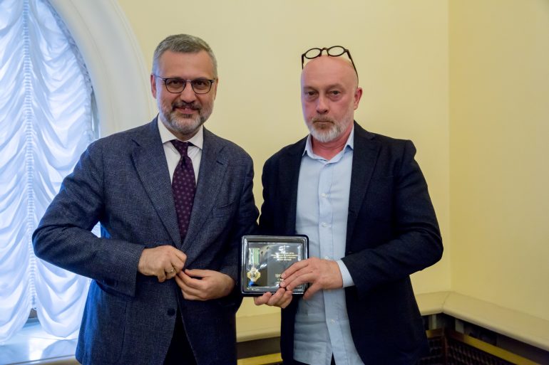Владимир Легойда встретился с православными волонтерами из зоны конфликта
