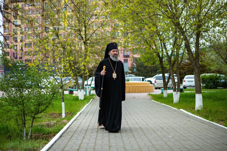 В столице Калмыкии Элисте появилась площадь 80-летия Явления Христа Спасителя
