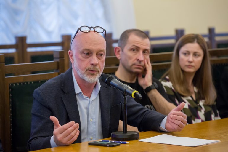 Владимир Легойда встретился с православными волонтерами из зоны конфликта