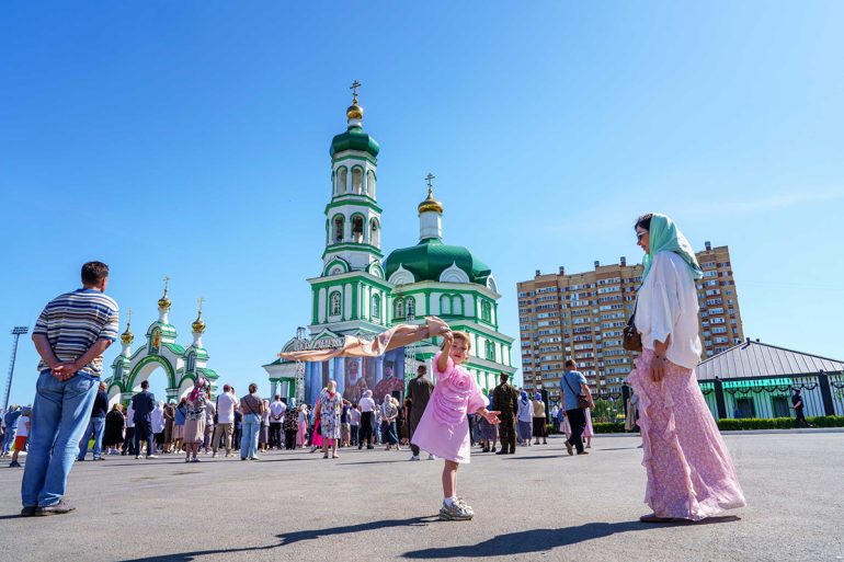Патриарх Кирилл освятил в Оренбурге храм Пимена Угрешского: инициатором строительства выступил митрополит, особо почитавший этого святого
