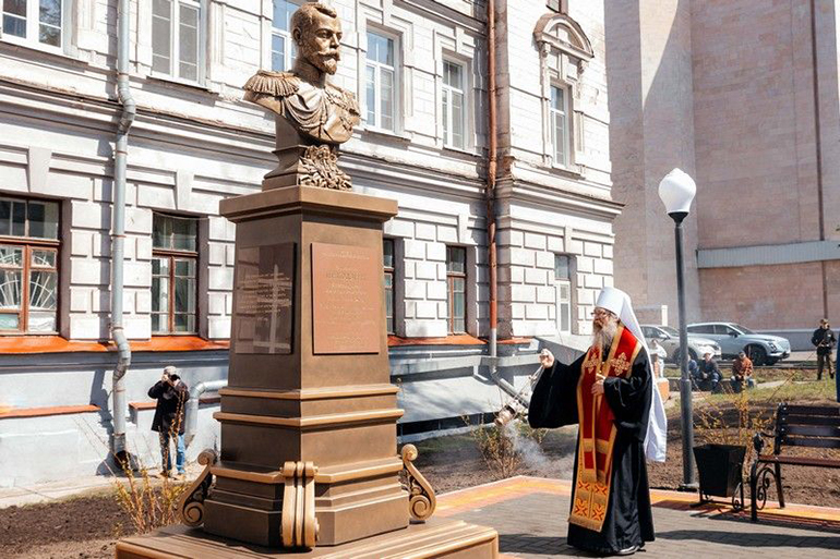 В день рождения царя-страстотерпца Николая II памятник ему открыли в Томске