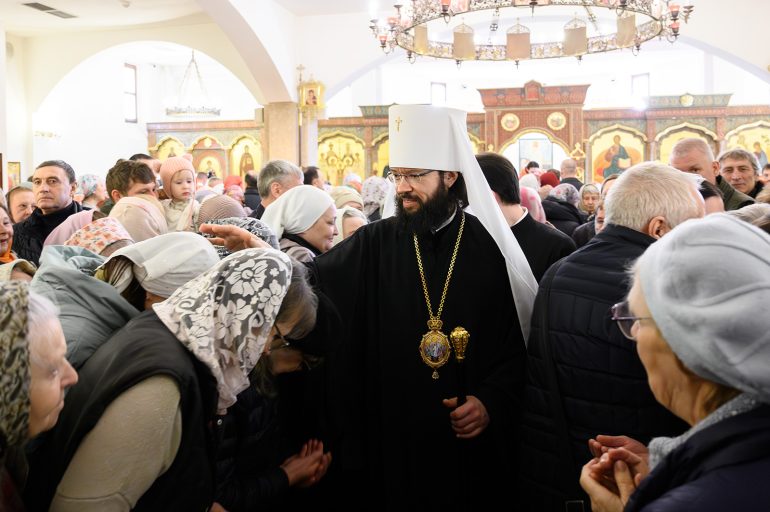 Кто такой епископ и что он реально делает