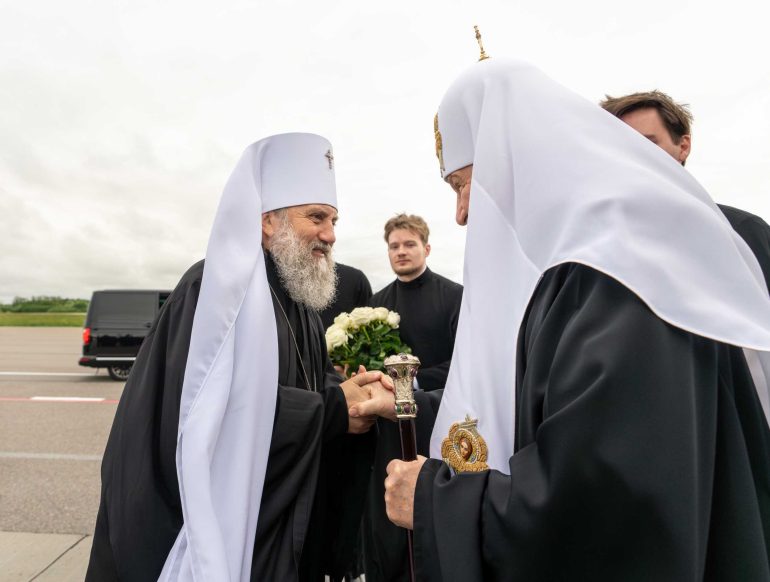 Кто такой епископ и что он реально делает