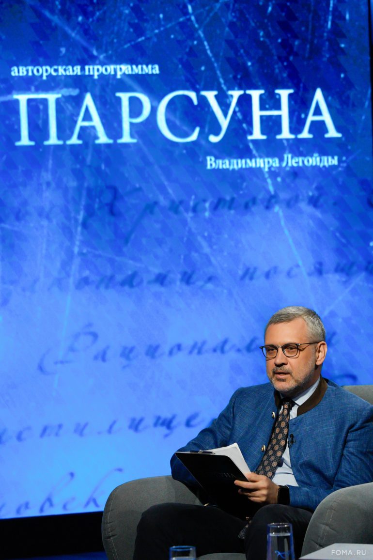 «Американская мечта привела меня в Нью-Йорк, а смерть бабушки — в Церковь»: телеведущая Кэндис Оуэнс о возвращении домой