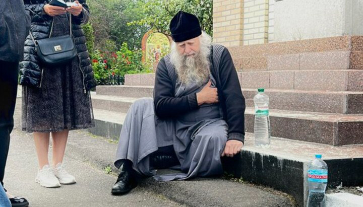 В Кременчуге сторонники ПЦУ захватили Троицкий храм, избив священнослужителей