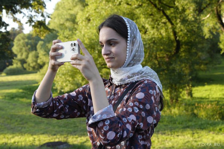 Фотограф журнала «Фома» присоединился к уникальному крестному ходу «От Государя к Преподобному»