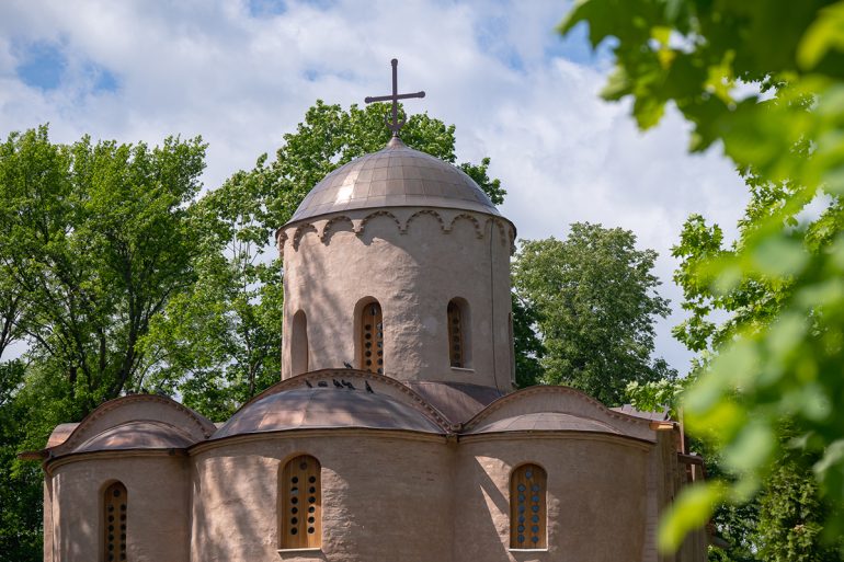 В спасенном новгородском храме домонгольской Руси впервые за 100 лет совершат богослужение