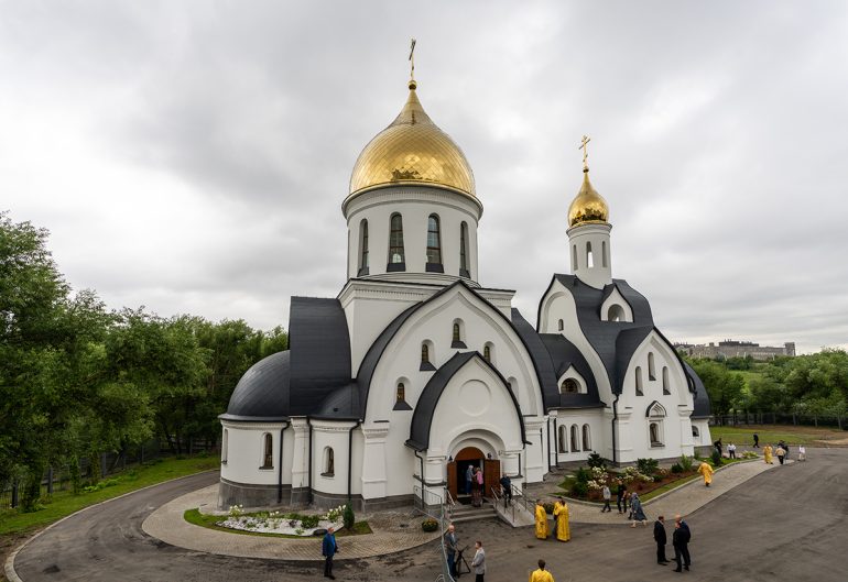 Патриарх Кирилл освятил в Москве храм, о котором мечтал священник-миссионер Даниил Сысоев