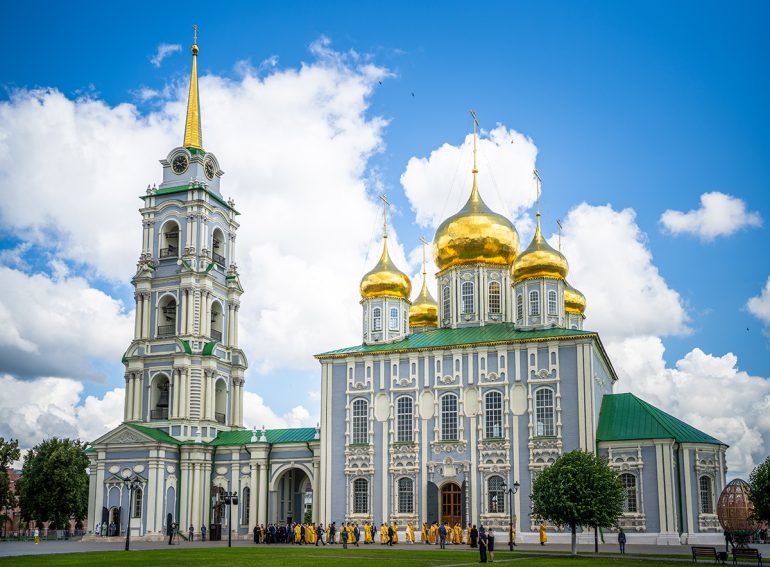 Патриарх Кирилл освятил в Тульском кремле отреставрированный Успенский собор XVIII века с уникальной росписью стен