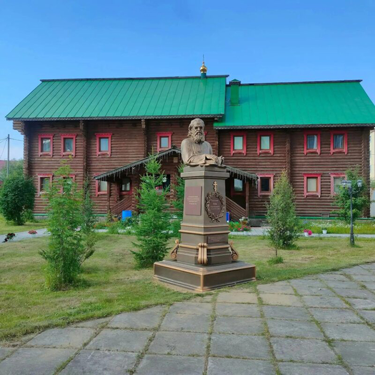 Памятник святителю Луке Крымскому установили в Нарьян-Маре, а планируют – даже в Эфиопии