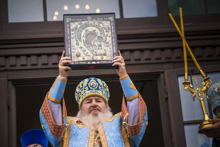 Умирял враждующих и выносил на руках детей: в Казани проходит выставка в память о митрополите Феофане (Ашуркове)