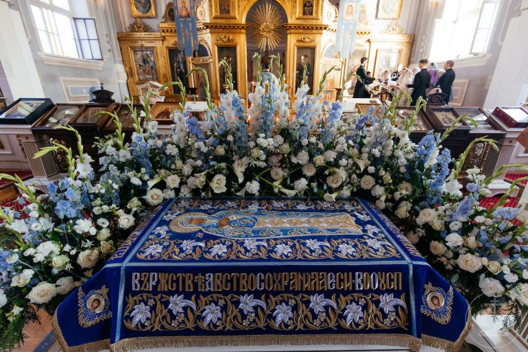 Богослужение на Успение Пресвятой Богородицы: подробный разбор
