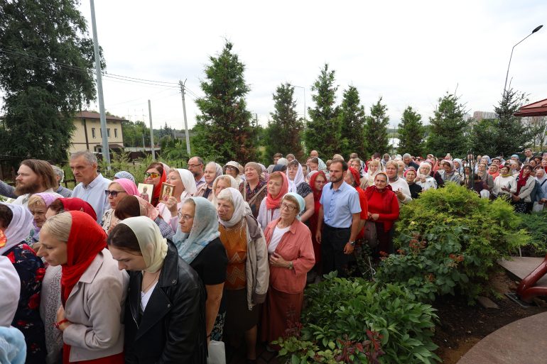 Храм полный Марин и Маргарит: в Подмосковье совершили уникальное богослужение