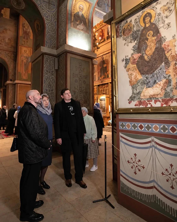 300 лет она существовала лишь в виде фрагментов: Софийскому собору Новгорода передали восстановленную фреску XV века